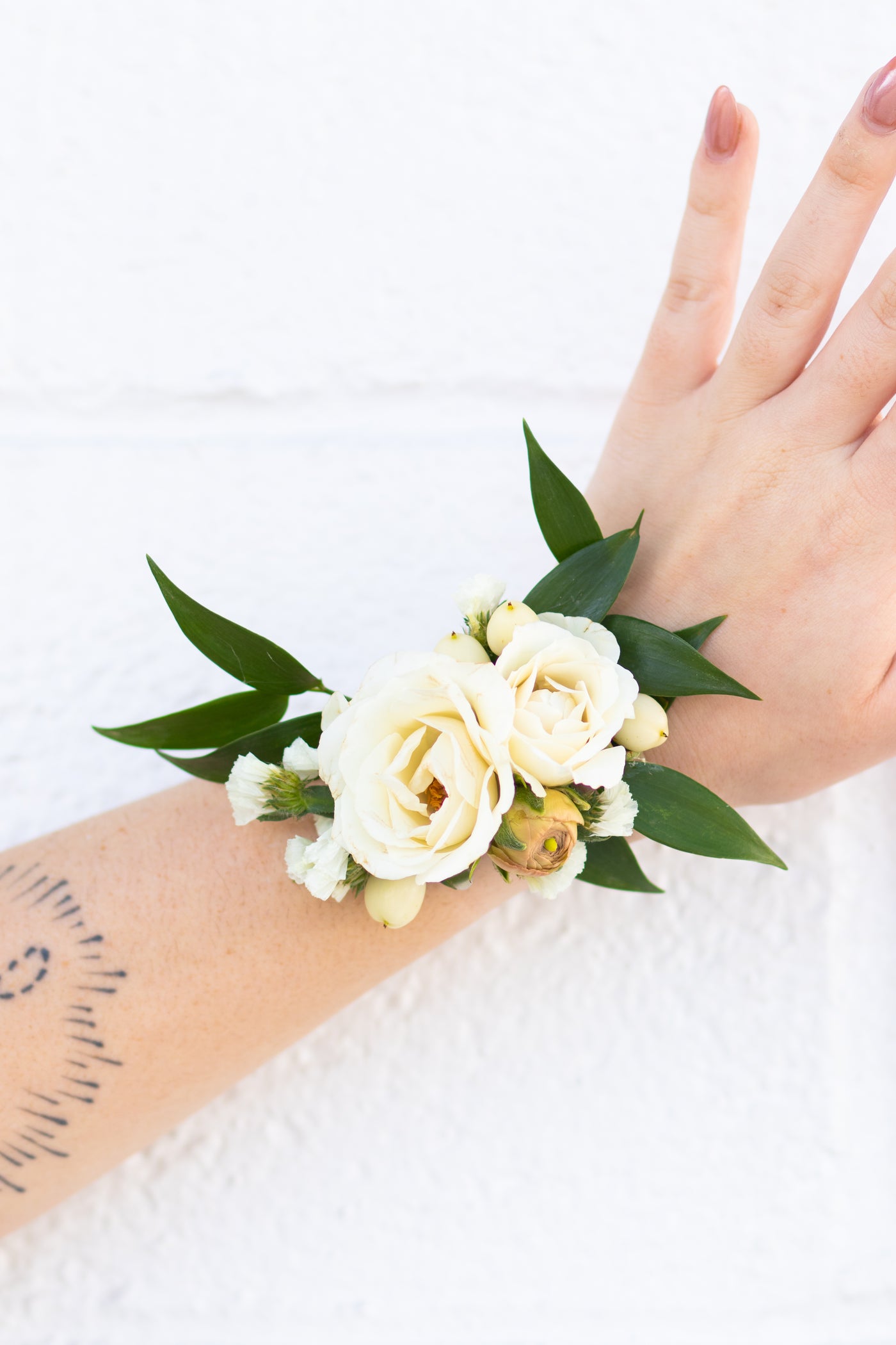 CORSAGE